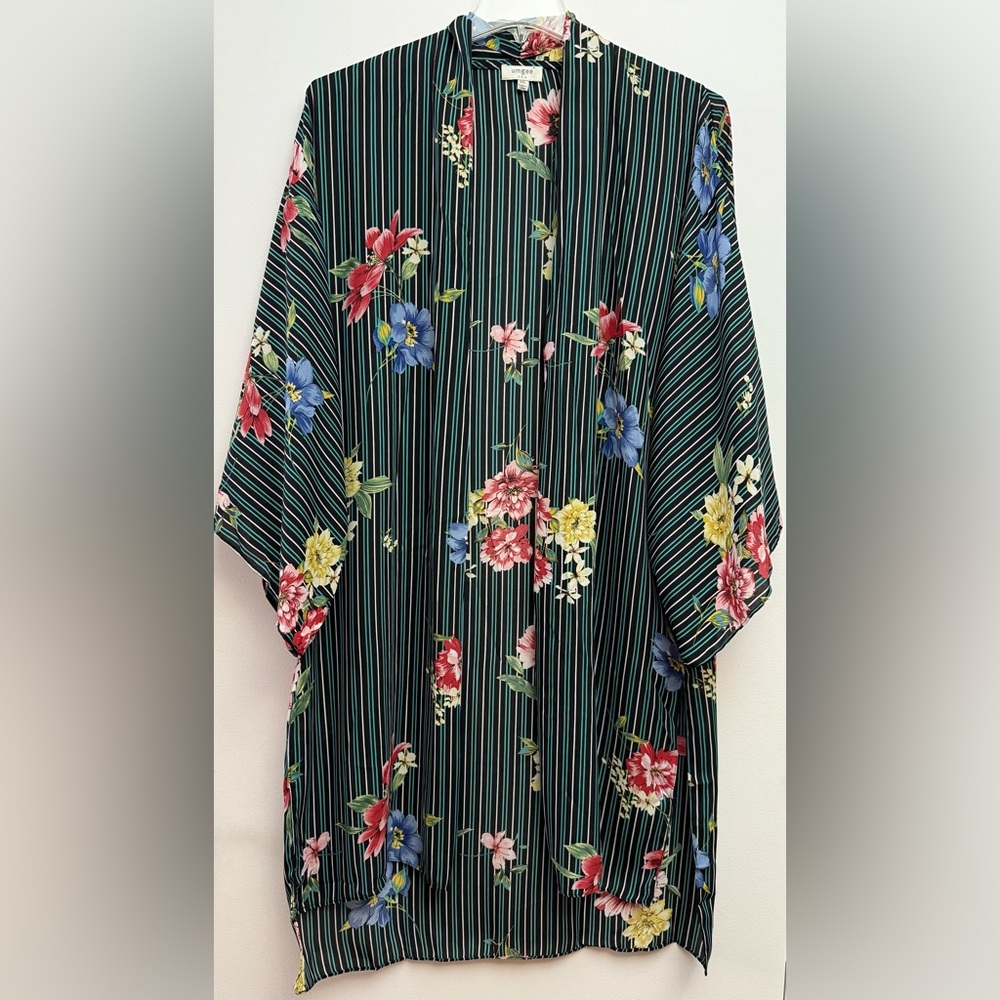 Gorgeous Umgee Black Floral Striped Kimono